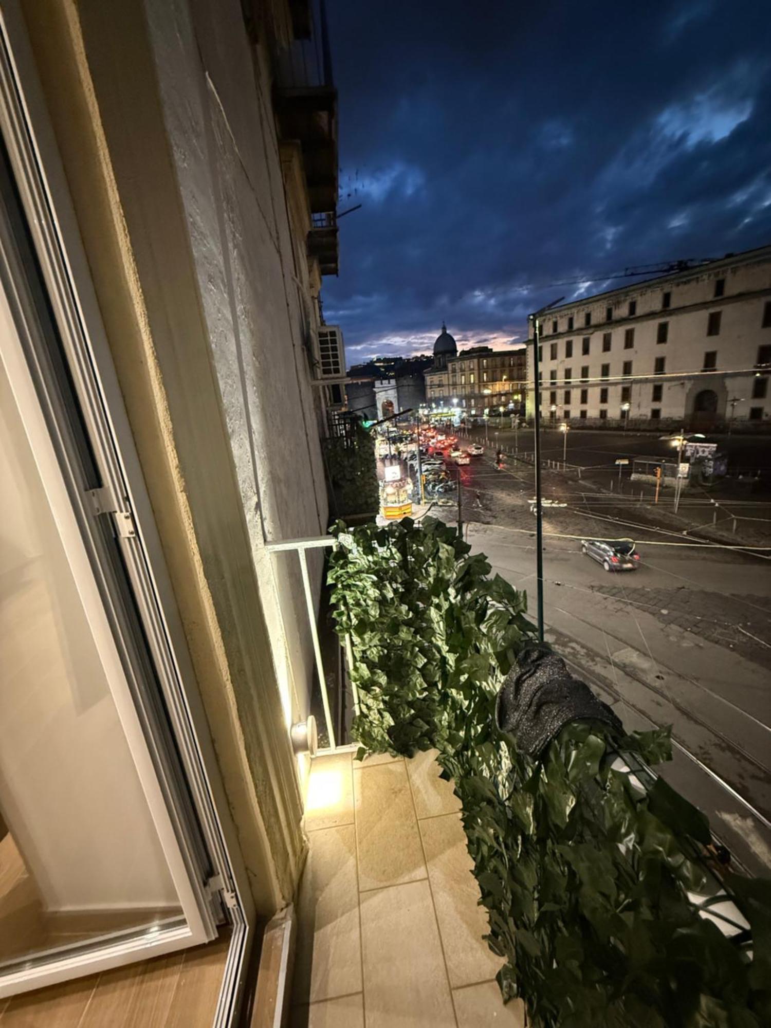 Il Regno Di Napoli Hotel Bagian luar foto
