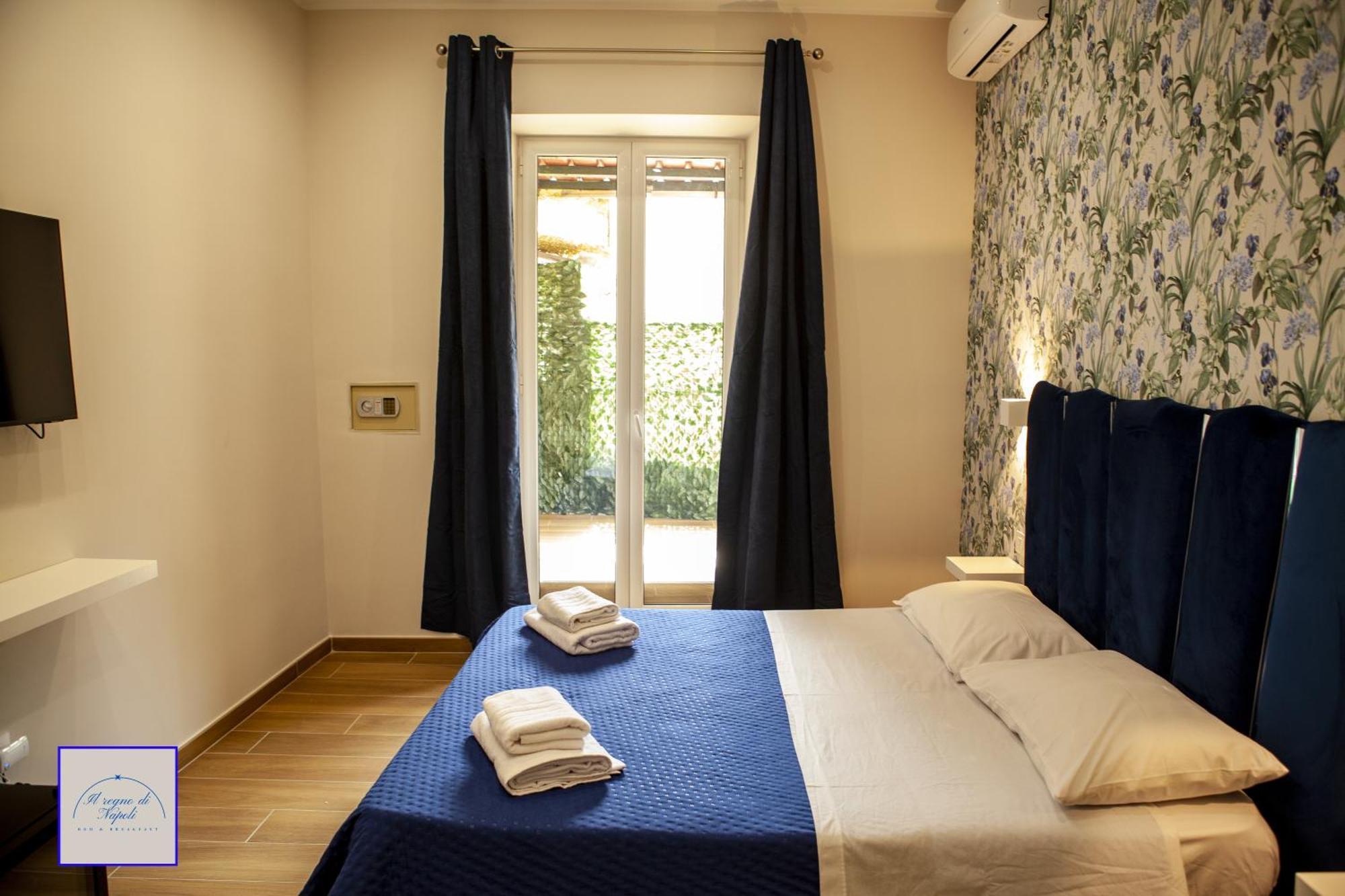Il Regno Di Napoli Hotel Bagian luar foto