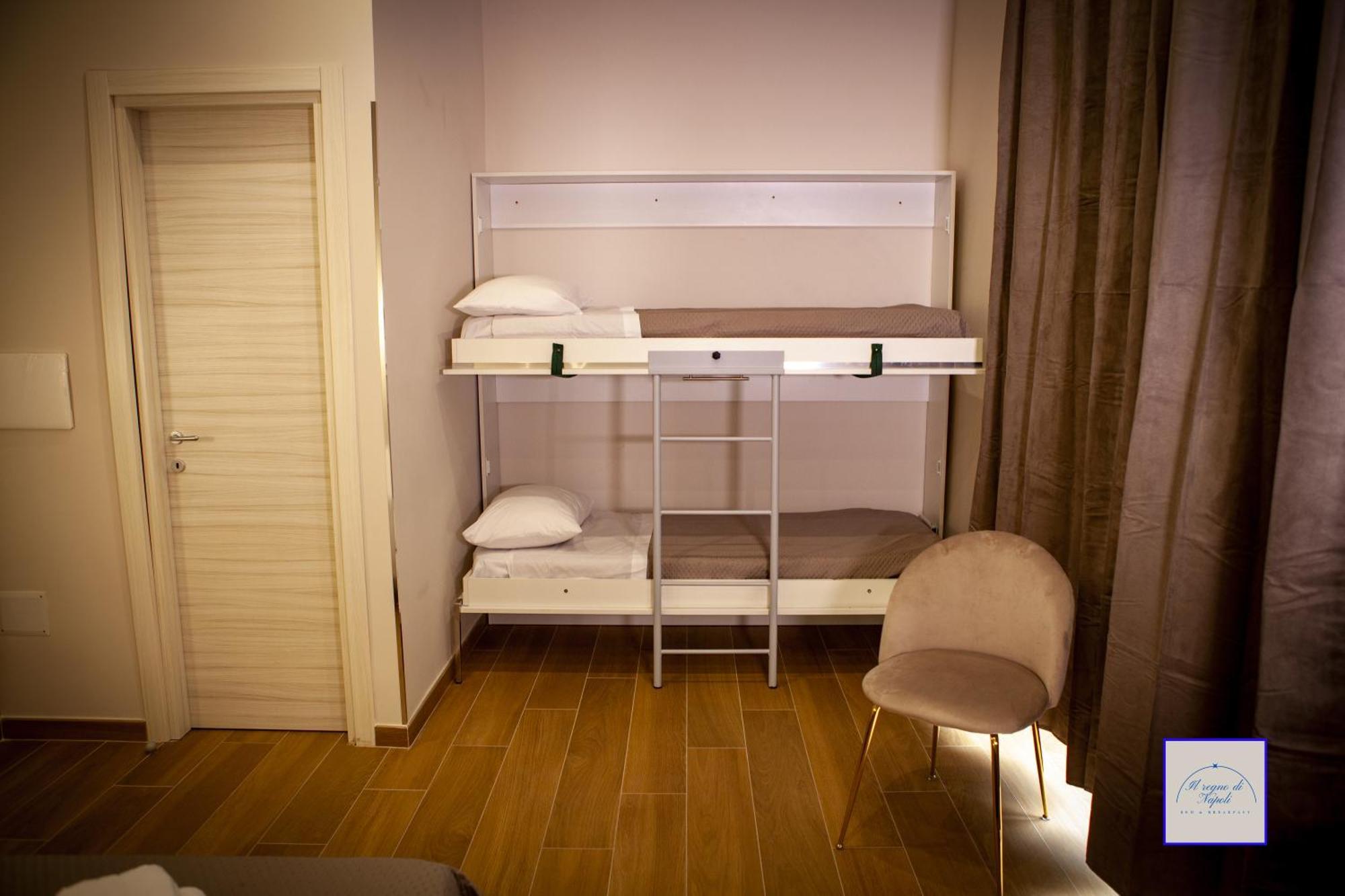 Il Regno Di Napoli Hotel Bagian luar foto